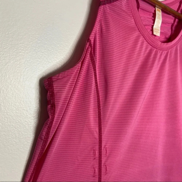 Lucy Pink Reflective Athletic Tank with Pockets - Picture 3 of 9